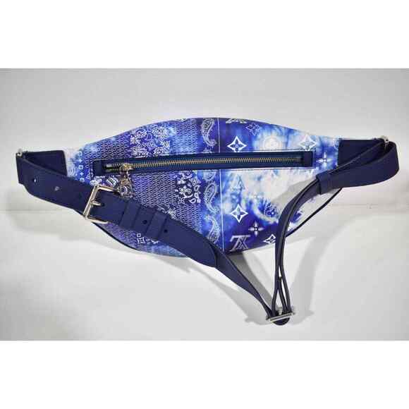 Louis Vuitton Discovery Bumbag PM Bandana Blue Monogram Crossbody Fanny Pack Bag - Picture 7 of 9